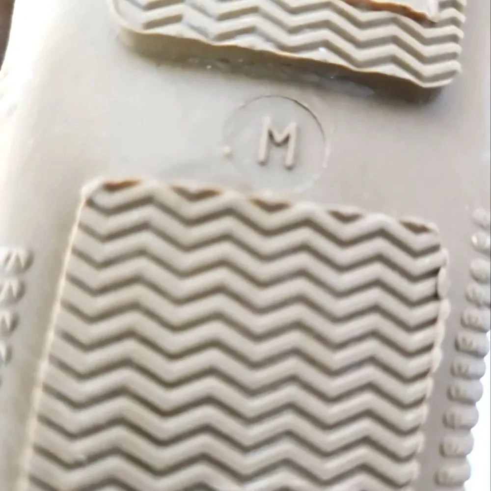 UGG excellent worn